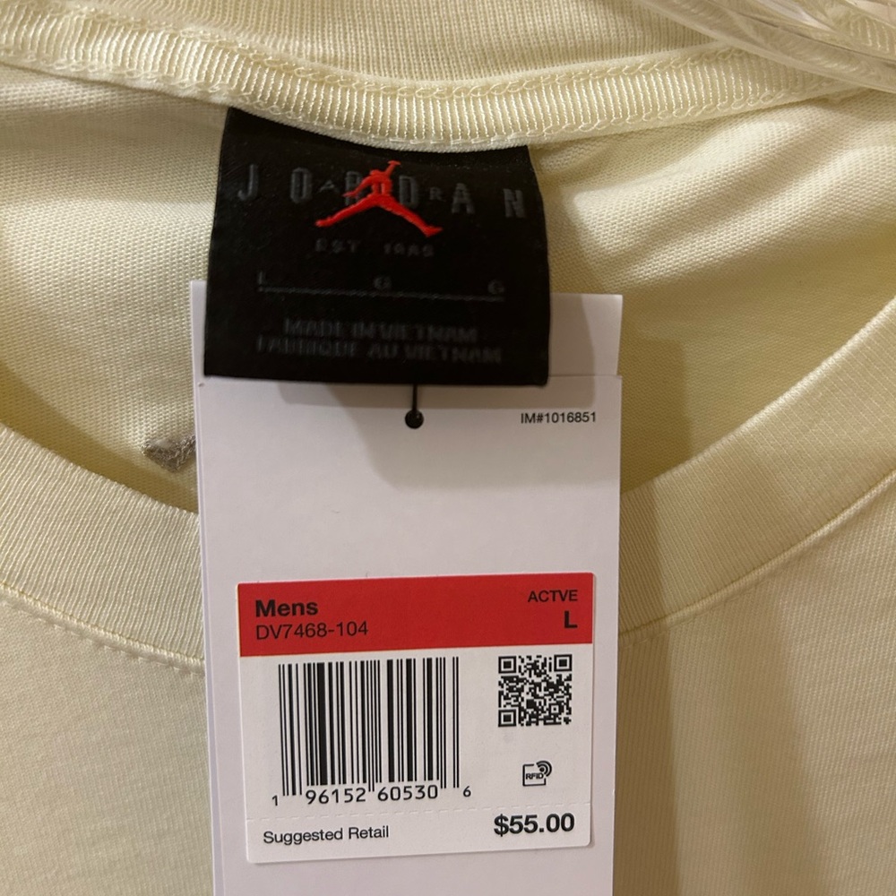 A Ma Maniére Cream T-Shirt - Picture 5 of 5